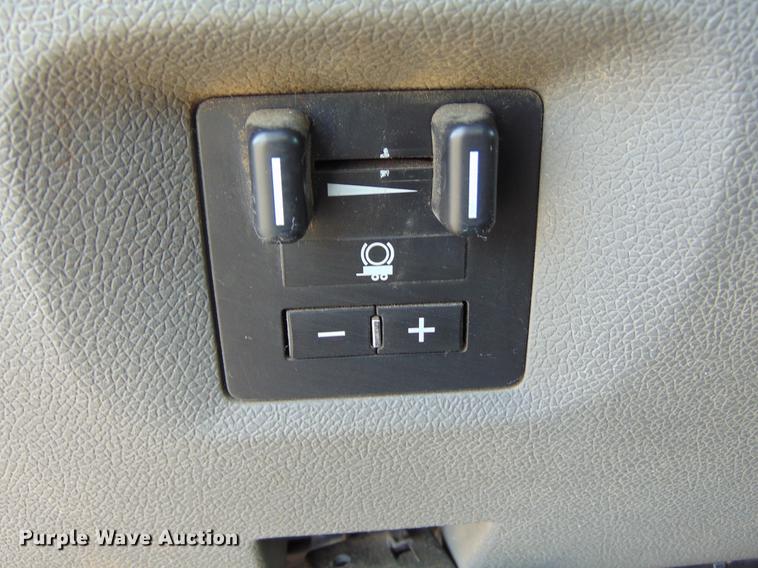 image for item EE9330 2008 GMC Sierra 2500HD pickup truck