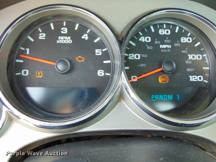 image for item EE9330 2008 GMC Sierra 2500HD pickup truck