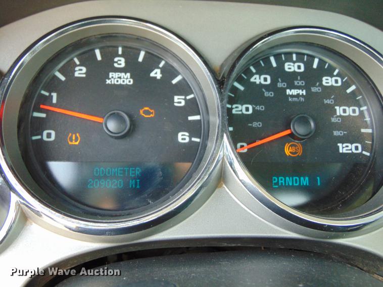 image for item EE9330 2008 GMC Sierra 2500HD pickup truck