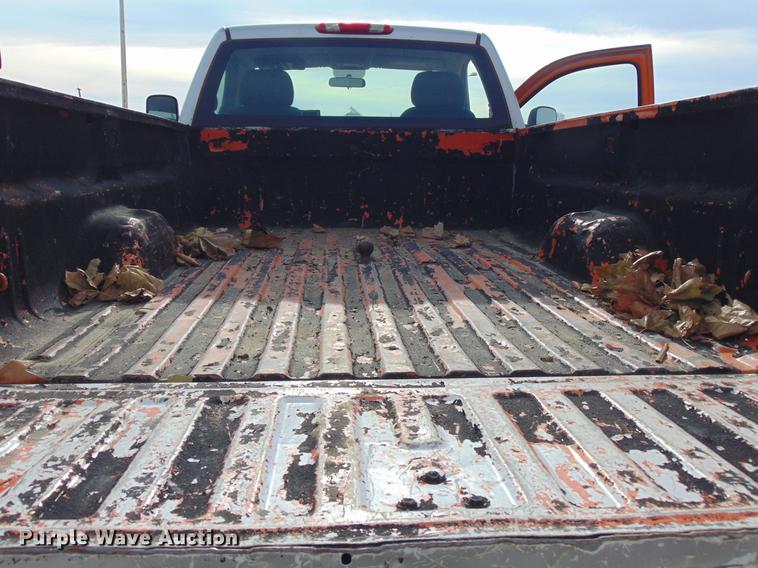 image for item EE9330 2008 GMC Sierra 2500HD pickup truck