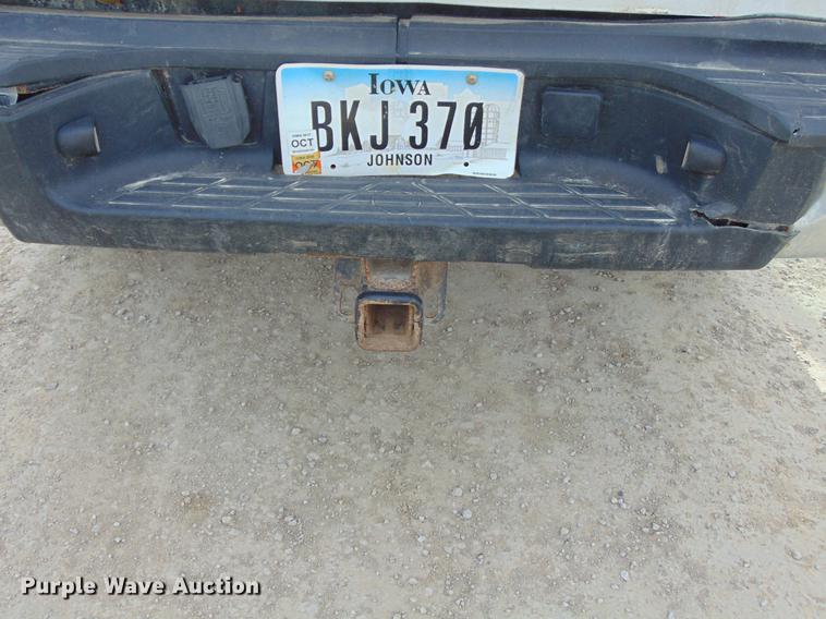 image for item EE9330 2008 GMC Sierra 2500HD pickup truck