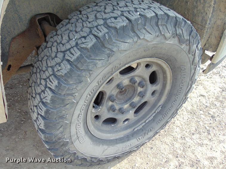 image for item EE9330 2008 GMC Sierra 2500HD pickup truck