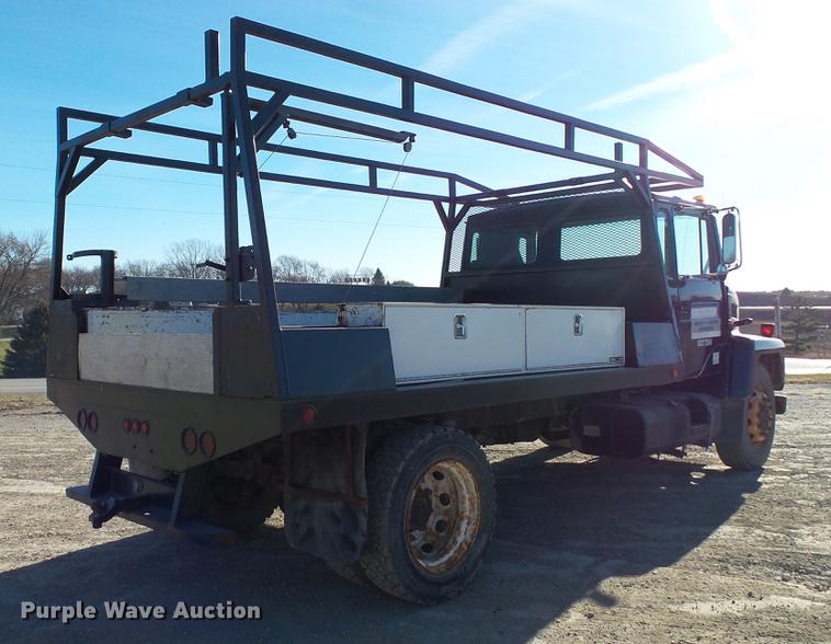 image for item EE9332 1993 Mack CS200P flatbed truck