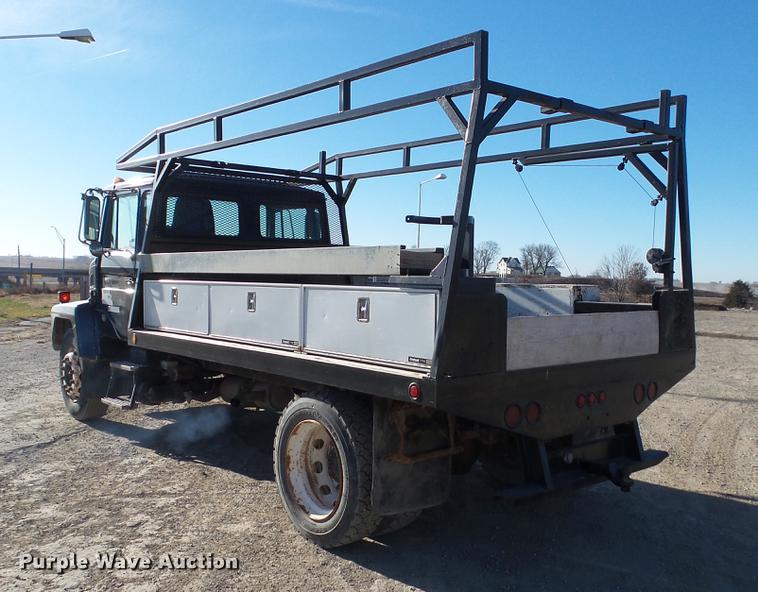 image for item EE9332 1993 Mack CS200P flatbed truck