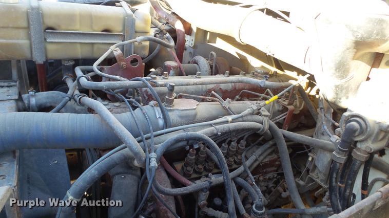 image for item EE9332 1993 Mack CS200P flatbed truck