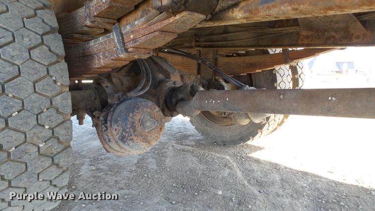 image for item EE9332 1993 Mack CS200P flatbed truck