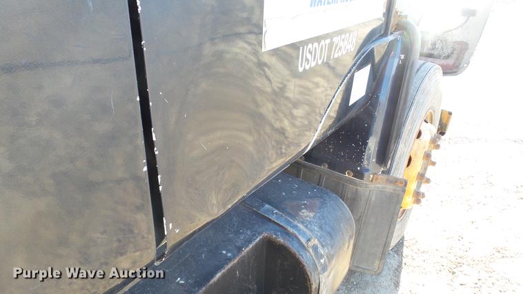 image for item EE9332 1993 Mack CS200P flatbed truck