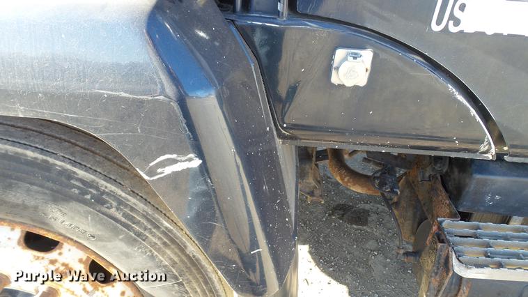 image for item EE9332 1993 Mack CS200P flatbed truck