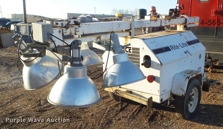 image for item G1980 Coleman Engineering MH4000RL light plant