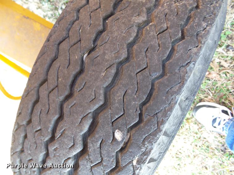 image for item I6492 BMC MH-42 hydra-hammer pavement breaker