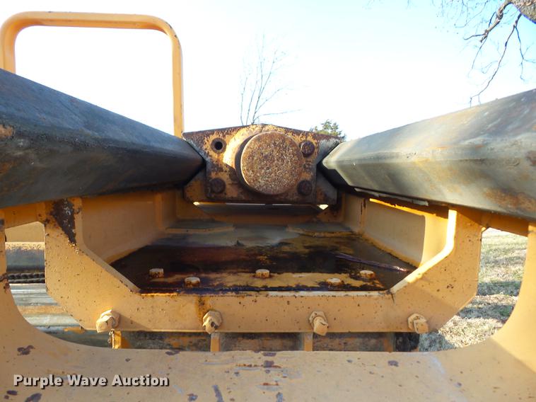 image for item I6492 BMC MH-42 hydra-hammer pavement breaker