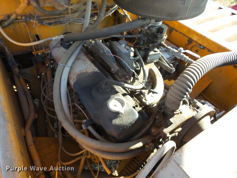 image for item I6492 BMC MH-42 hydra-hammer pavement breaker