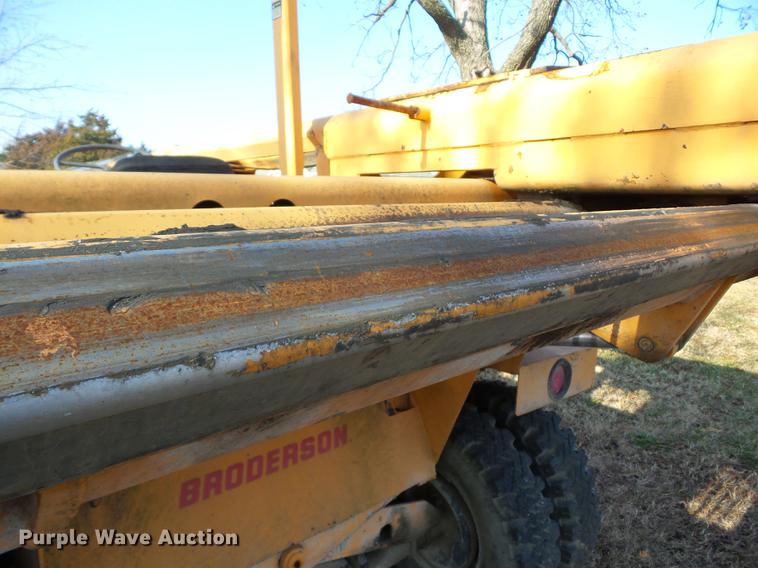 image for item I6492 BMC MH-42 hydra-hammer pavement breaker