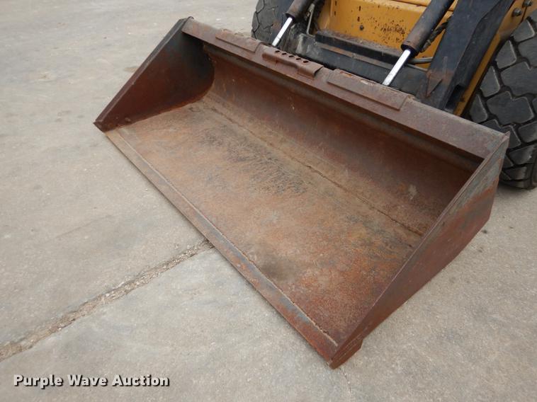 image for item J5561 1995 New Holland LX865 Turbo skid steer