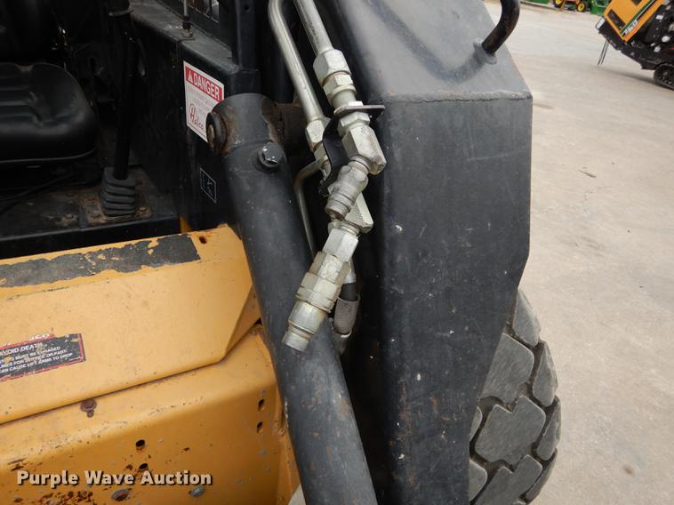 image for item J5561 1995 New Holland LX865 Turbo skid steer