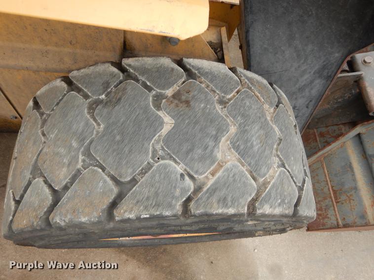 image for item J5561 1995 New Holland LX865 Turbo skid steer