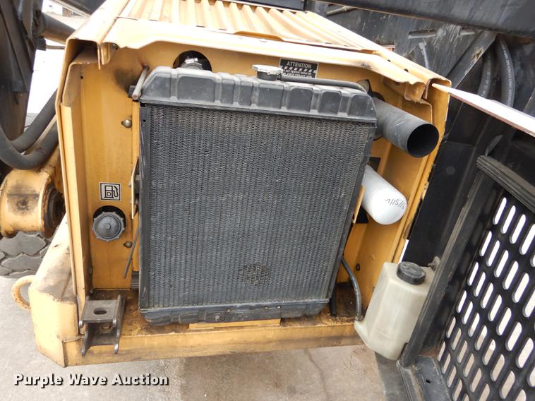 image for item J5561 1995 New Holland LX865 Turbo skid steer