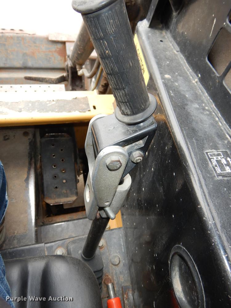 image for item J5561 1995 New Holland LX865 Turbo skid steer