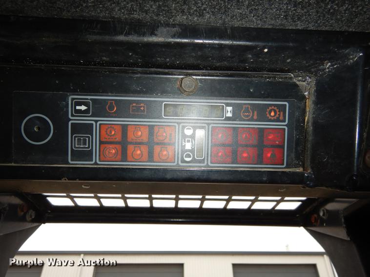 image for item J5561 1995 New Holland LX865 Turbo skid steer