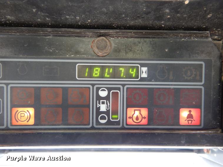 image for item J5561 1995 New Holland LX865 Turbo skid steer