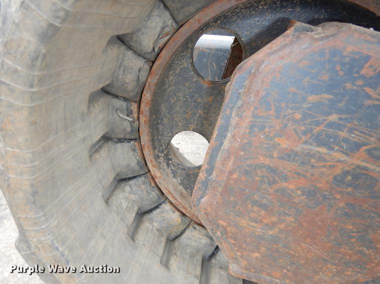 image for item J5562 2003 Bobcat 430G ZHS compact excavator