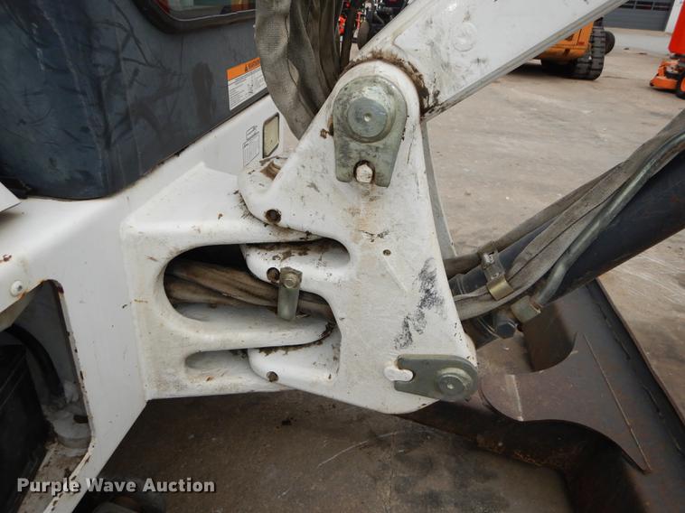 image for item J5562 2003 Bobcat 430G ZHS compact excavator