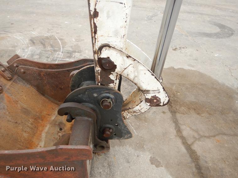 image for item J5562 2003 Bobcat 430G ZHS compact excavator