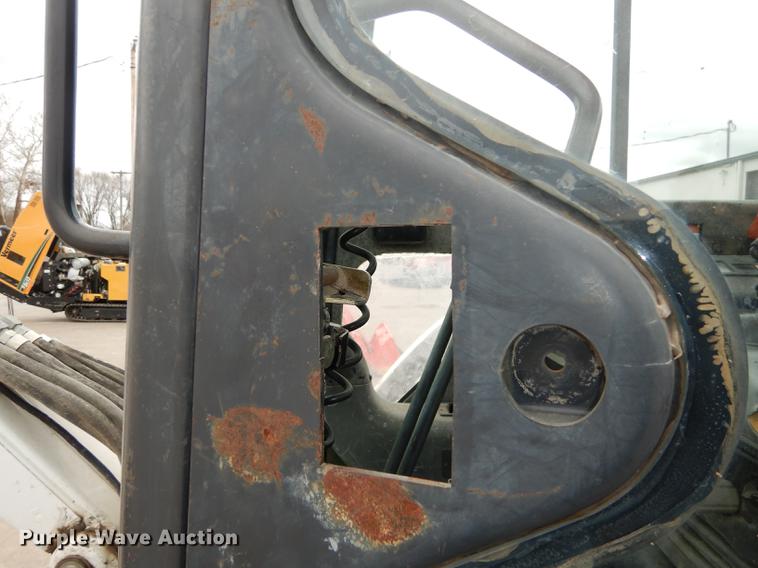 image for item J5562 2003 Bobcat 430G ZHS compact excavator