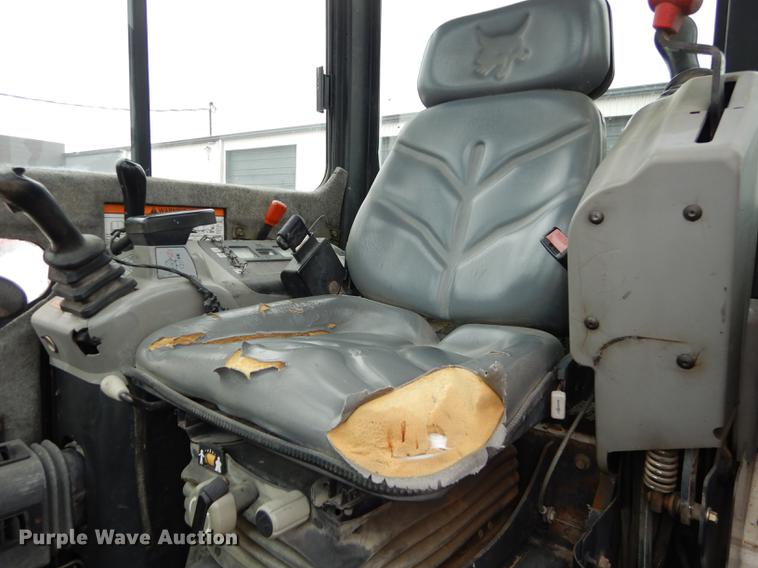 image for item J5562 2003 Bobcat 430G ZHS compact excavator