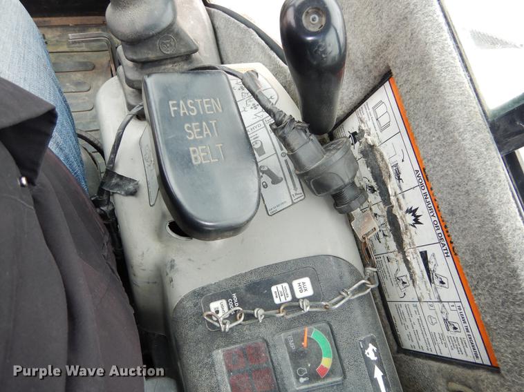 image for item J5562 2003 Bobcat 430G ZHS compact excavator