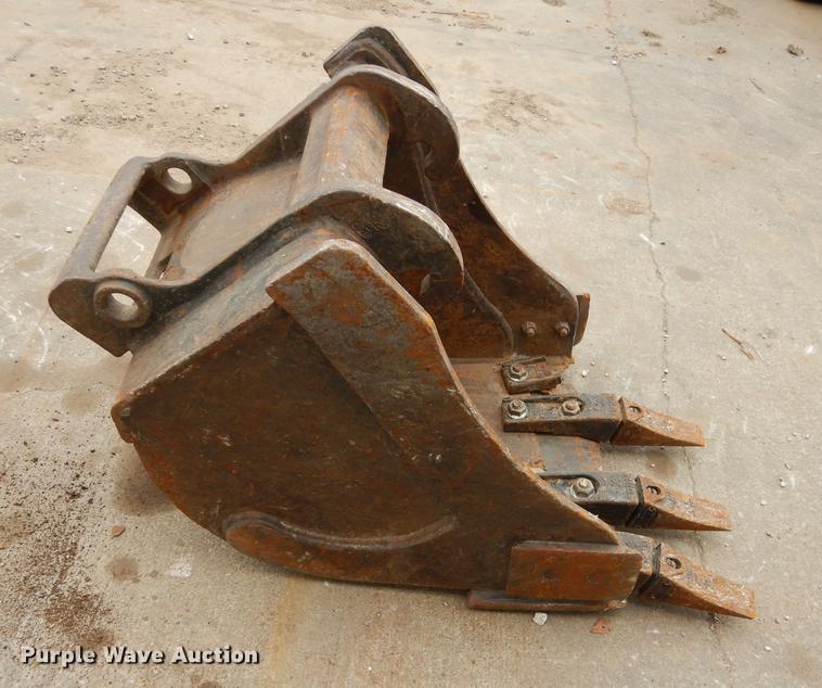 image for item J5562 2003 Bobcat 430G ZHS compact excavator