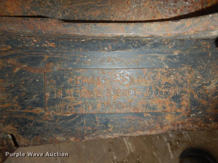 image for item J5562 2003 Bobcat 430G ZHS compact excavator