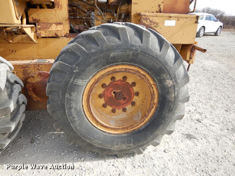 image for item J5613 1983 Fiat-Allis FG95 rigid frame motor grader