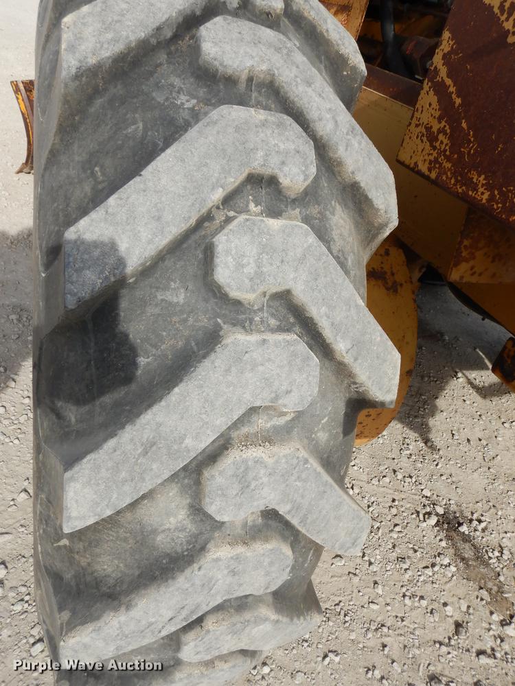 image for item J5613 1983 Fiat-Allis FG95 rigid frame motor grader