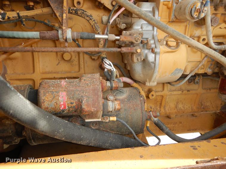 image for item J5613 1983 Fiat-Allis FG95 rigid frame motor grader