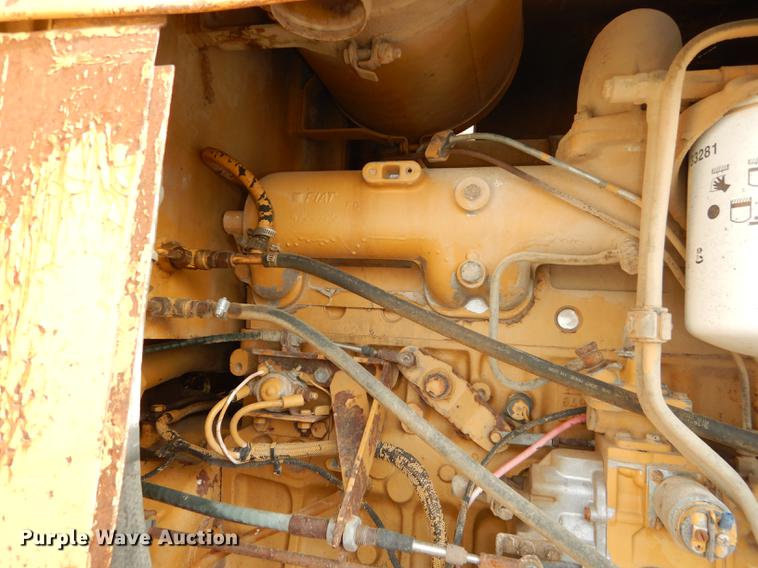 image for item J5613 1983 Fiat-Allis FG95 rigid frame motor grader