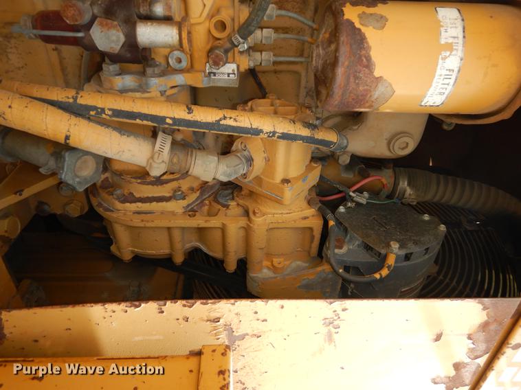 image for item J5613 1983 Fiat-Allis FG95 rigid frame motor grader