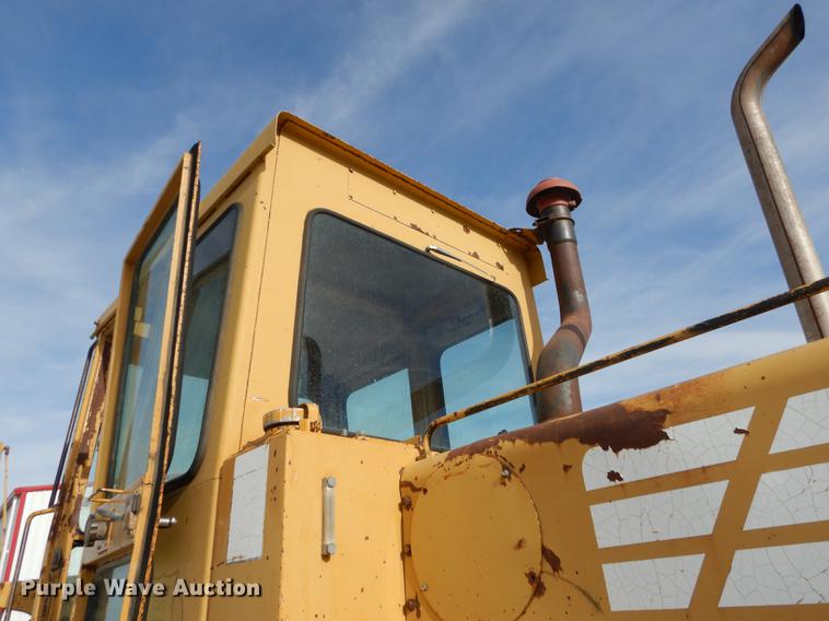 image for item J5613 1983 Fiat-Allis FG95 rigid frame motor grader