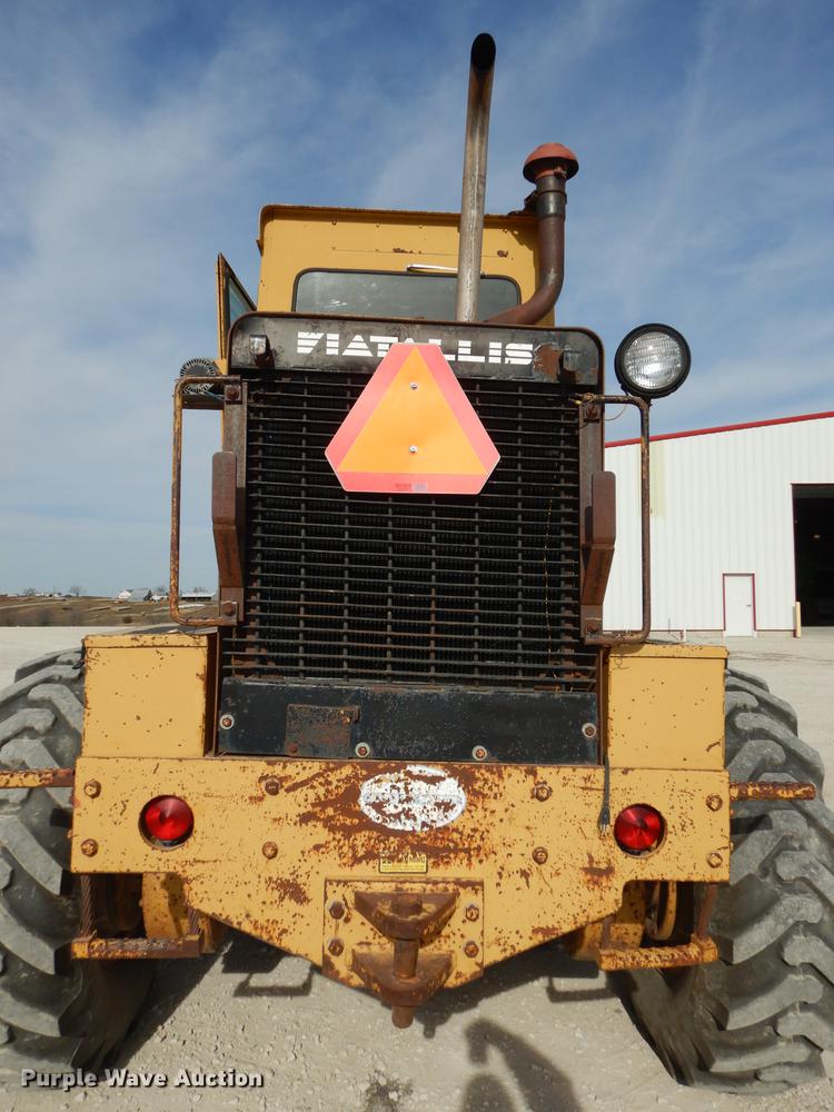 image for item J5613 1983 Fiat-Allis FG95 rigid frame motor grader