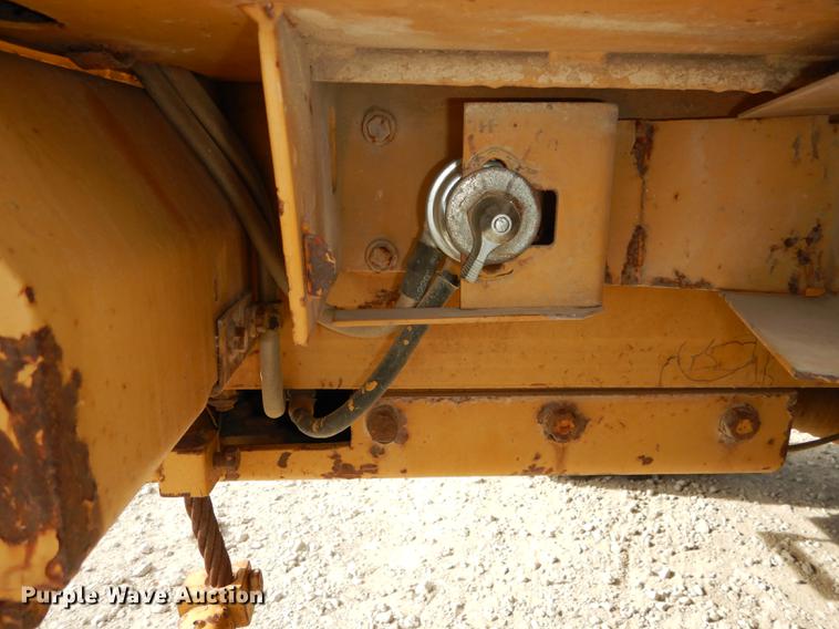 image for item J5613 1983 Fiat-Allis FG95 rigid frame motor grader