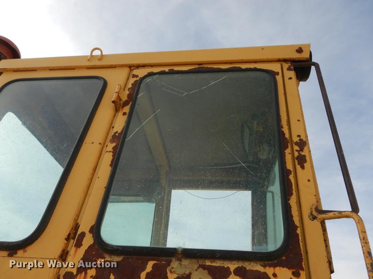 image for item J5613 1983 Fiat-Allis FG95 rigid frame motor grader