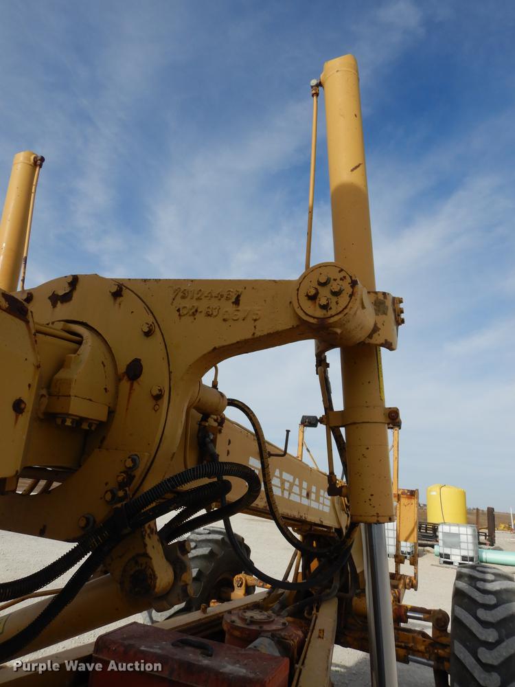 image for item J5613 1983 Fiat-Allis FG95 rigid frame motor grader