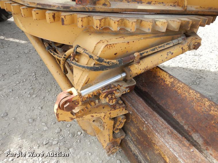 image for item J5613 1983 Fiat-Allis FG95 rigid frame motor grader