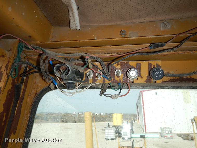 image for item J5613 1983 Fiat-Allis FG95 rigid frame motor grader