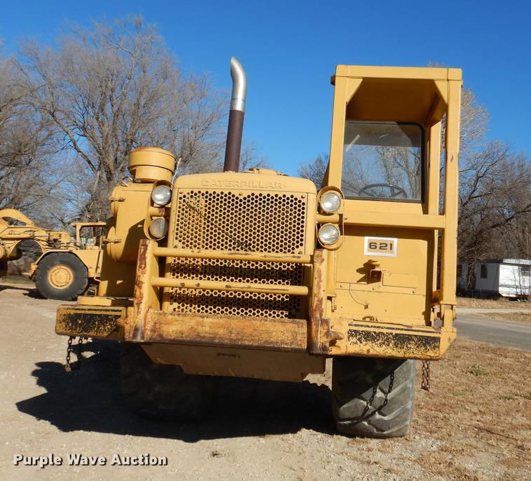 image for item J5620 1972 Caterpillar 621 conventional scraper