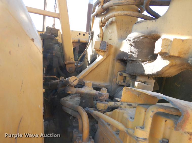 image for item J5620 1972 Caterpillar 621 conventional scraper