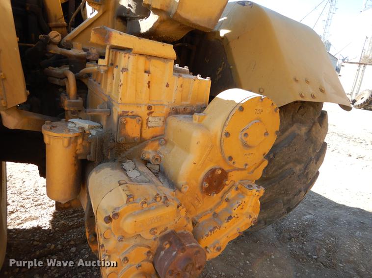 image for item J5620 1972 Caterpillar 621 conventional scraper