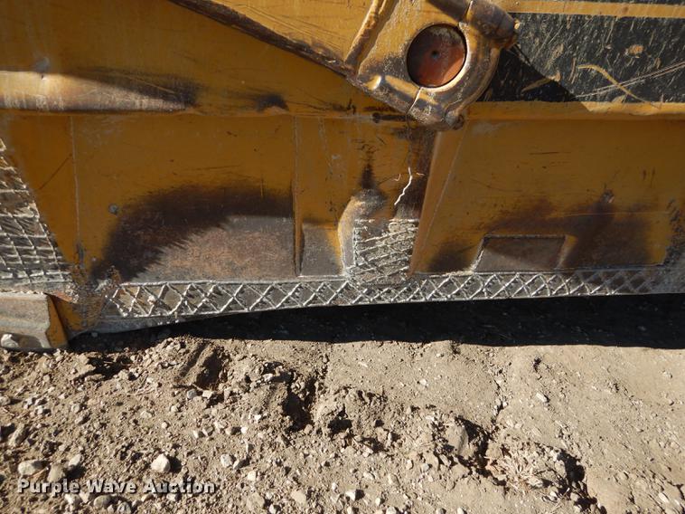 image for item J5620 1972 Caterpillar 621 conventional scraper