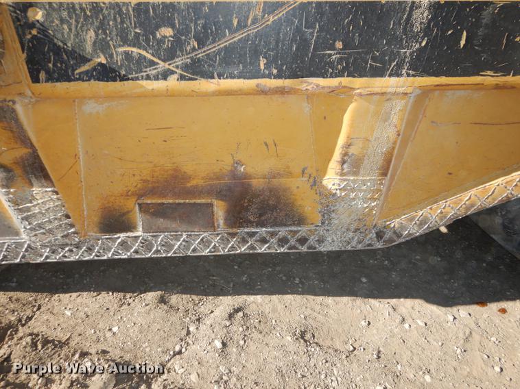 image for item J5620 1972 Caterpillar 621 conventional scraper