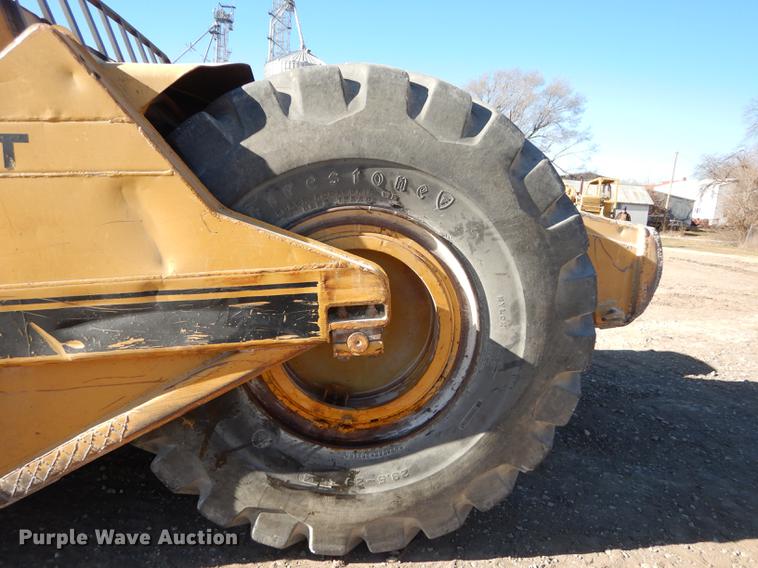 image for item J5620 1972 Caterpillar 621 conventional scraper